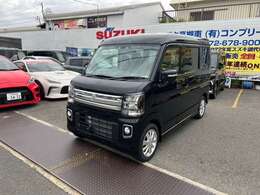 インナーライトがブラックアウトされたことでかなりクール！！CVTになって燃費もよくなりいいこと尽くしの新型です！他グレード他色も新車格安にて！ご相談下さい♪