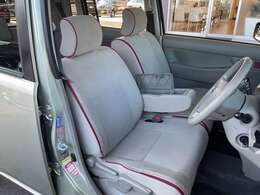 快適に運転できるドライブポジション！シートリフターもあるので無理のない運転姿勢がとれます。