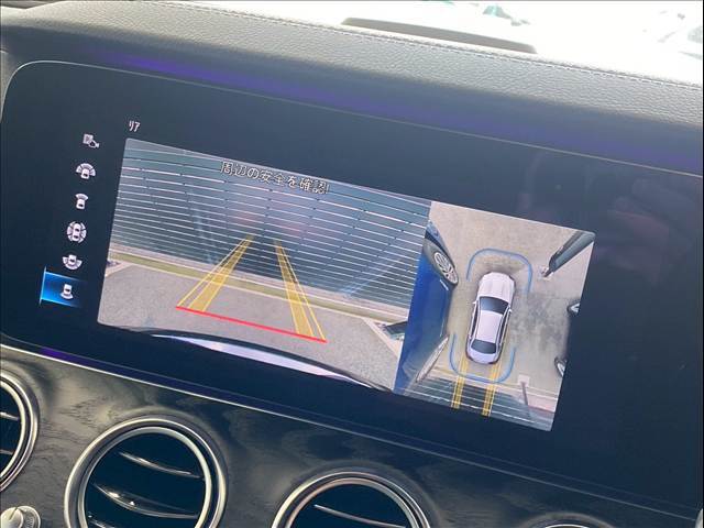 「アラウンドビューモニター」を装備で駐車が苦手な方でも安心です。