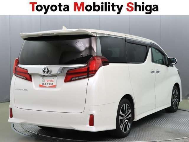 中古車の総合評価や内外装の状態などがひと目でわかるよう、トヨタ車のプロの検査員が車両状態を検査した「車両検査証明書」をご用意しています。
