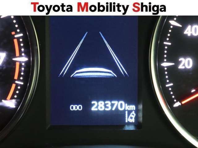 写真撮影時の走行距離です。メーカー、年式を問わず走行距離無制限、1年間安心の無料保証付き！その他にも有料になりますが、最大3年間の長期保証もご用意しております。詳しくはスタッフまでお尋ねください。