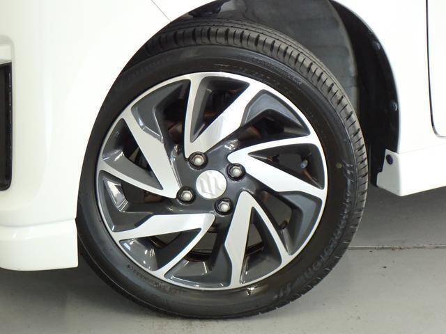 切削加工でかっこいい　純正アルミホイール☆　タイヤサイズは、165/55R15です。