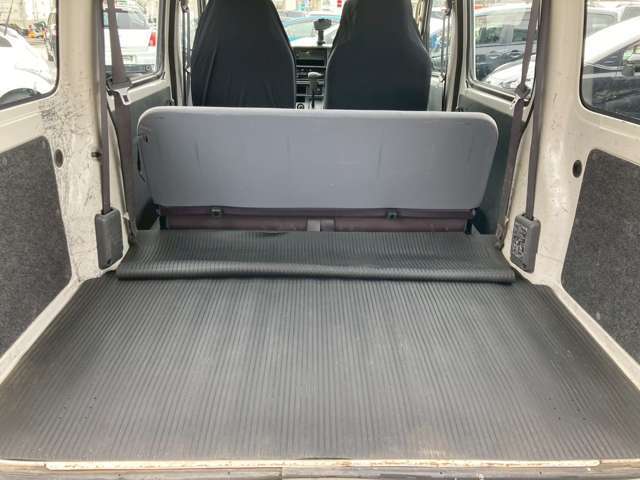 在庫車両に関してはお客様により良いものをご提供する為に品質に拘って仕入れを行っております。各お車の状態はそれぞれですのでご商談時に当店スタッフがご説明させて頂きますのでご安心くださいませ。