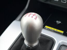 【フロア6速MT】走りの6速MT！！スポーティーな走行をお楽しみいただけます♪