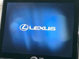 【9.8インチ　ディスプレイオーディオ】大画面のディスプレイはAppleCarPlayやAndroidAutoが利用可能。大きな画面でスマホナビアプリ等が利用いただけます♪