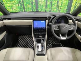 グループ総在庫数約30，000台！！全国の系列店からメーカー・車種問わずご紹介出来るので、あなたにピッタリのお車が見つかるはずです♪まずはお問い合わせ下さい☆