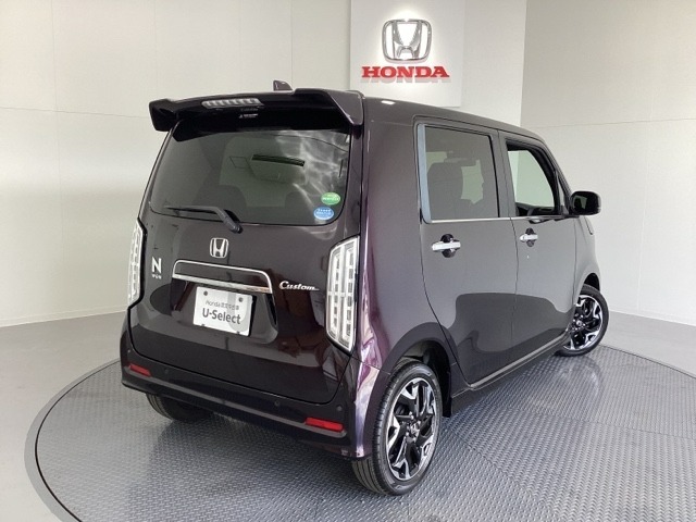 Honda認定中古車 U-Selectは3つの安心をお約束します。　1　Hondaのプロが整備した安心。 2　第三者機関がチェックした安心。　3　購入後もHondaが保証する安心。