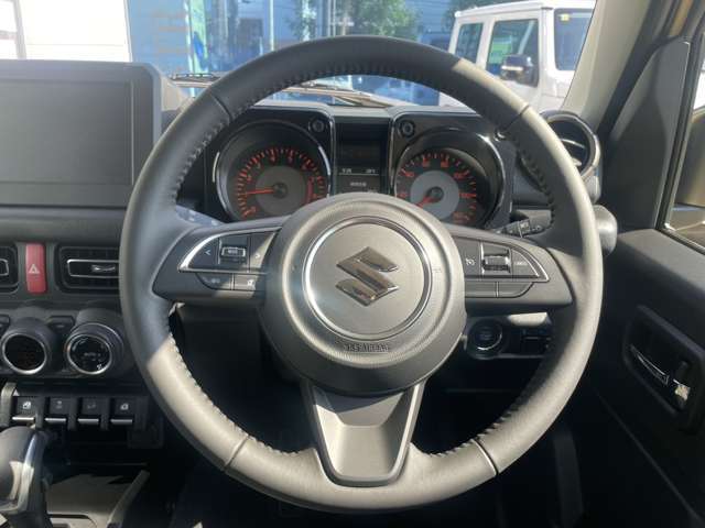 本革巻で握りやすく上品な仕様。