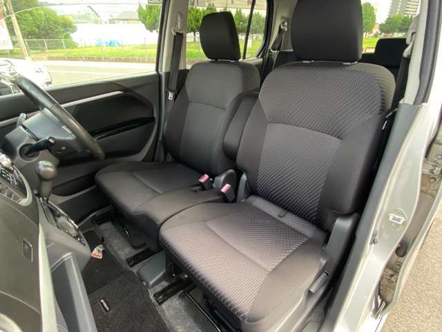 【販売】お車のご購入が初めての方や、お車に詳しくない方でも分かりやすいご説明を心がけております☆お客様を中心に、地元スタッフが出来る限りのサービスでお応え致します(^з^)-☆