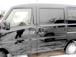 当店でお車ご購入のお客様に限り、新品夏タイヤor冬タイヤ（お好きな方）＆アルミセットを業者流通価格40000円でご提供致します。