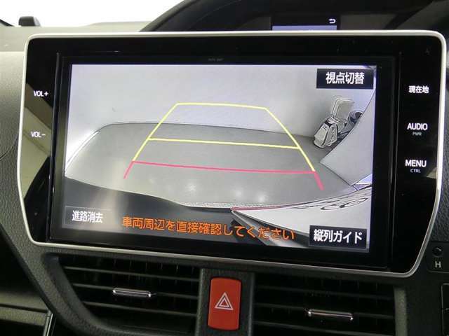 【バックモニター】　装備してます　♪(^_^)v　気になる後ろの見通しも、車庫入れに大活躍☆これが付いているだけでも違いますよ！！運転が困難な場所でも、しっかりサポート！心強い味方のモニターです♪