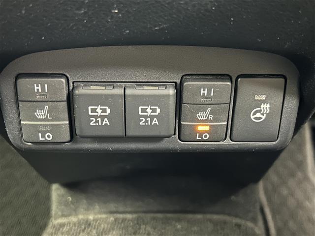 【運転席操作部】快適なドライブを楽しむための機能が装備されています！運転席から触れるので、使いやすいです！除菌プランいれていただくと、さらに清潔で安心していただけます！