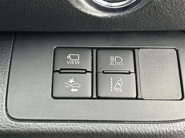 【運転席操作部】快適なドライブを楽しむための機能が装備されています！運転席から触れるので、使いやすいです！除菌プランいれていただくと、さらに清潔で安心していただけます！
