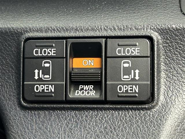 【運転席操作部】快適なドライブを楽しむための機能が装備されています！運転席から触れるので、使いやすいです！除菌プランいれていただくと、さらに清潔で安心していただけます！