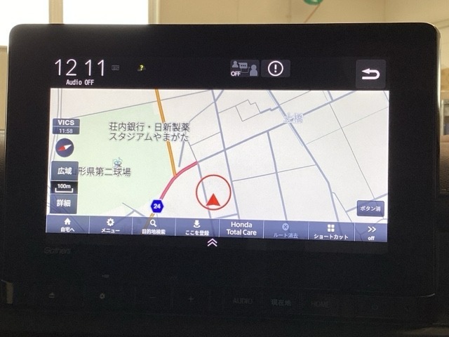 ワイド画面のナビゲーションはフルセグTV、インターナビ対応のGathers純正メモリーナビを搭載しています。Bluetoothオーディオ機能がありますので、スマートフォンなどの音楽も再生できます。