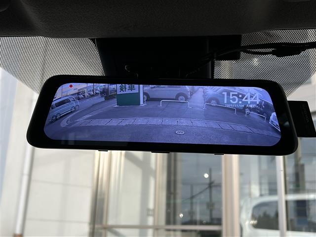 【バックミラー】大きくて見やすいので、後方を見るときも安心です！