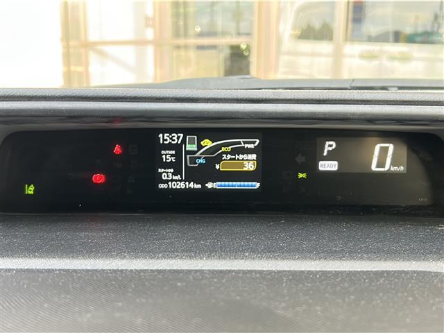 【スピードメーター】メーターがシンプルで見やすく運転しやすいですね！