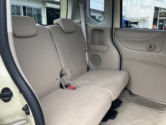 2列目もゆったりお乗りいただける広さです♪