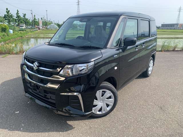 車両の品質管理は室内展示場を完備しておりますので、品質を保った状態の車両をご覧いただけます。