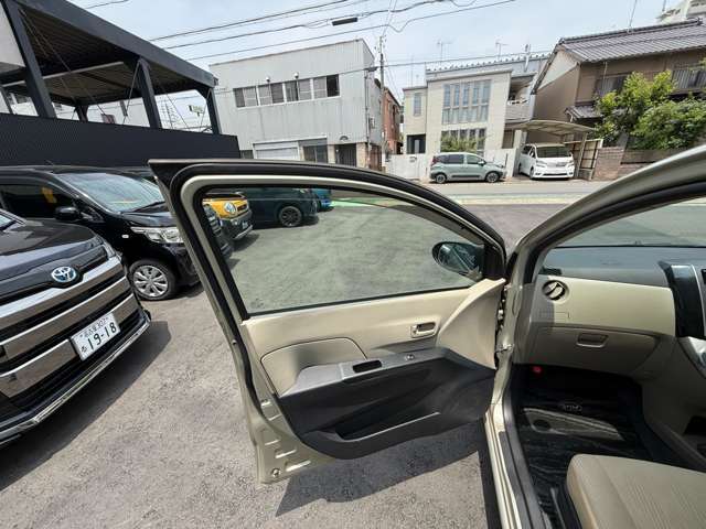 【全国どこでもご納車可能】大手陸送会社と提携してお安く安全にお届け致し、全車鑑定済ですので安心して頂けます。遠方の方の実績かなりございますのでお気軽にお問い合わせ下さい！
