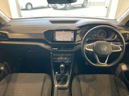 【インパネ全体】『インパネ全体』の画像になります。写真の内容に関してご不明点、ご質問等がございましたらお気軽にガリバー店舗までお問い合わせください。