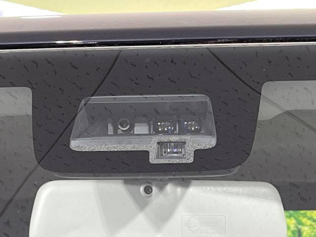 【スズキ　セーフティサポート】走行中に前方の車両等を認識し、衝突しそうな時は警報とブレーキで衝突回避と被害軽減をアシスト。より安全にドライブをお楽しみいただけます。
