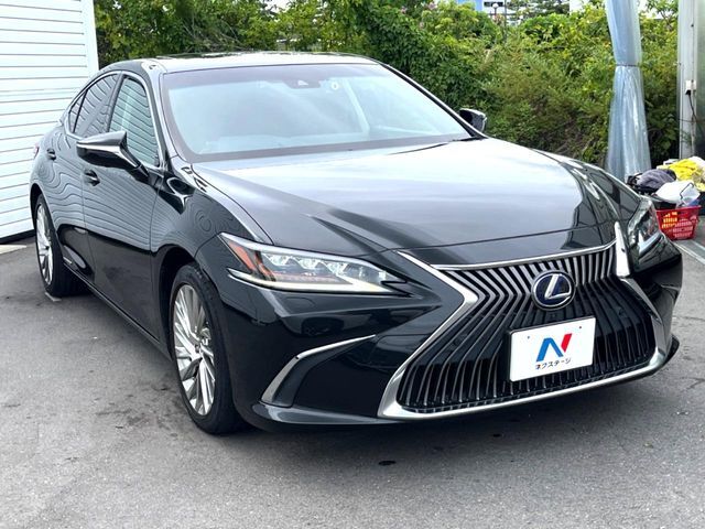大好評のボディコーティング「弾スプラッシュコート」もご納車までに施工可能。通常のガラスコートと異なる、耐久年数6年の無機質ガラスコーティングが、ボディをキレイな状態に保ってくれます。