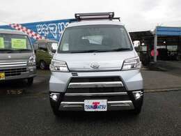 お車の事ならお任せ下さい。セダン＆1BOXカーを中心に展示中です。高価買取も実施中。お電話お待ちしております！