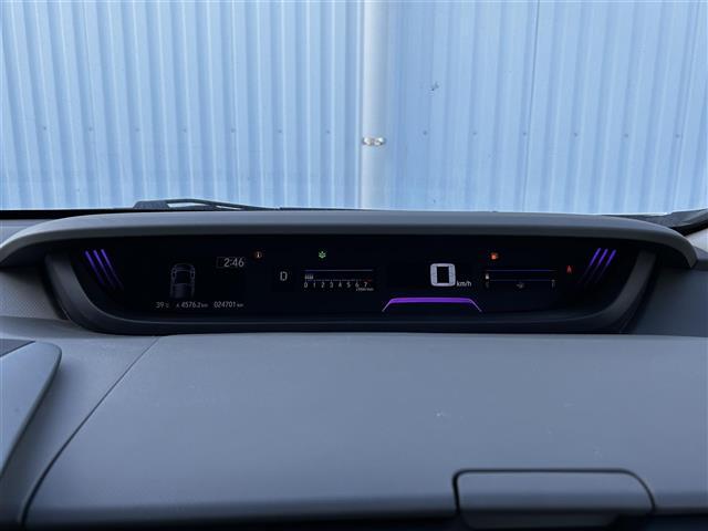 メーターがシンプルで見やすく運転しやすいですね！
