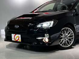 サイドビューモニター　アイサイトアシストモニター　ビルシュタイン製ダンパー　LEDヘッドライト　LEDアクセサリーライナー　トランクリップスポイラー