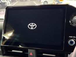 【10.5インチナビ】高級感とインパクトのある大画面ナビを装備。各種オーディオ操作はもちろん、スマホ連携もできる利便性の高いナビです♪