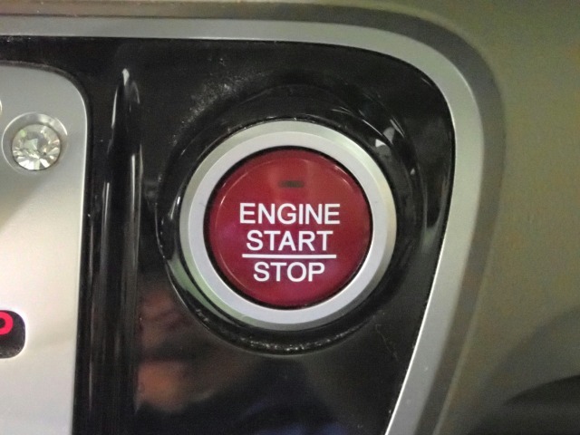 ◆Honda認定中古車をお探しの方はHonda　U-Select亀山長明寺へお越しください！全車安心のU-Selectホッと保証付きです！敷地内試乗も可能です！オンライン商談も受付しています！◆