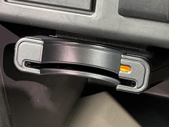 【ETC】高速道路の料金所をストレスなく通過！話題のスポットやサービスエリアに多い「スマートIC」利用時は必須のアイテムです。当店でセットアップを実施、ご納車当日からすぐにご利用いただけます！