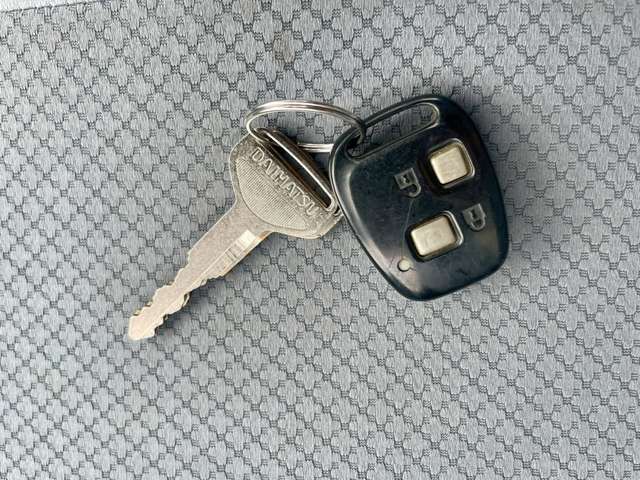 お客様が大切にお乗りになったお車を下取りさせて頂きます。沢山の思い出が詰まった分、価格の限界まで頑張らさせて頂きます。