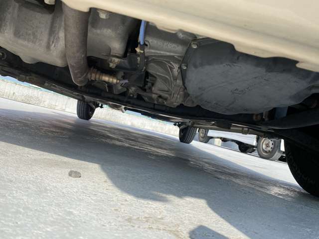 自動車保険（あいおいニッセイ同和）取り扱いしております。はじめてお車をご購入されるお客様にもスタッフが解りやすくご説明させていただきます。