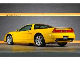 来店の際は事前予約をお願いします。ご予約のない場合、在庫状況によりご案内できかねる場合がございます。