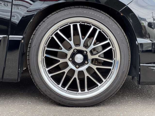 ラグジーヘインズ（LH-M）20incアルミホイール＆グッドイヤーEAGLE・LS-EXE245/40R20/MODELLISTAローダウンサス