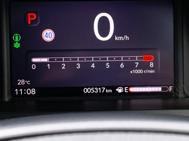 文字がはっきりと見やすいので、運転しやすいです。