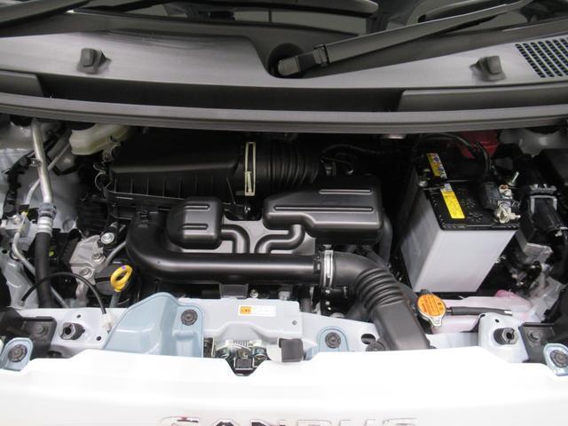 たとえばダイハツのお店にある、たくさんのスマアシ搭載車は、正常に作動する事をしっかり確認します。