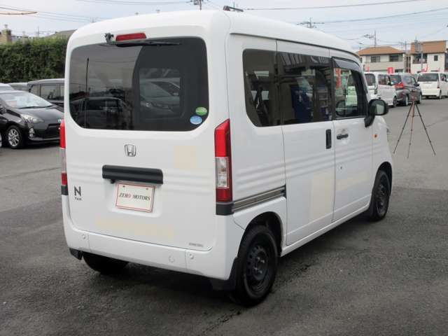 【納車前に取り付け可能！】ナビ・HID・LED・オーディオ・ローダウン・リフトアップ・社外カスタムパーツ・社外エアロ・社外ホイール・社外マフラー・スマートキーなども購入時お気軽に相談ください。