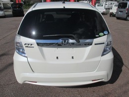 当店の展示車には、日本査定協会発行の「車両状態証明遺書」をお付けしています。修復歴の有無はもちろん、車両状態図を見ながら実車でご確認頂けますので、より安心してご購入出来ます。