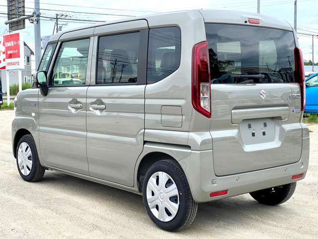 国交省の代わりに車検認定ができる「陸運局指定工場」の資格をもっており、熟練の整備士や国家資格を持った整備士が揃ってます！