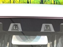 【スズキ　セーフティサポート】走行中に前方の車両等を認識し、衝突しそうな時は警報とブレーキで衝突回避と被害軽減をアシスト。より安全にドライブをお楽しみいただけます。