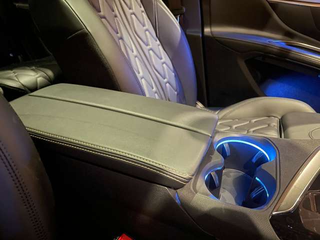 ぜひ厳選したドイツプレミアムブランドのお車を、見て・触って・比べてください！