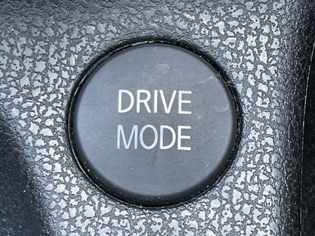 ◆【ドライブモード】例えば、ECOモード・スポーツモード・スノーモード・EVモード等、走行シーンやご状況に合わせて、好きな時に走行モードを切り換えられます！ ※車種によってモードが異なります。
