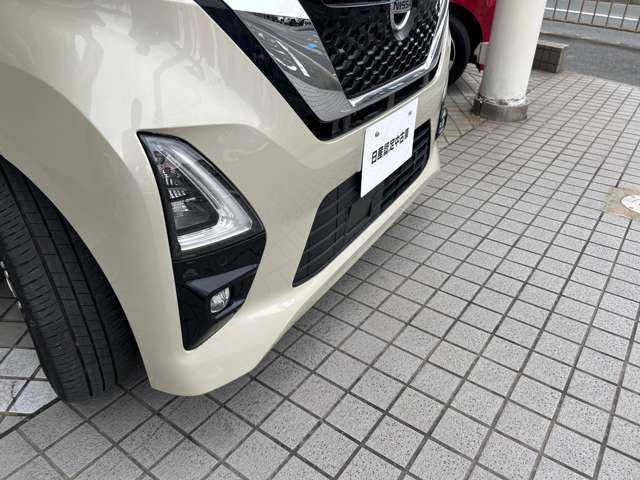 エマージェンシーブレーキとセットで、更に安心の『前後踏み間違い防止アシスト』装備！！