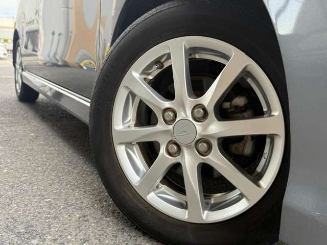 【買取査定】中古車査定士の資格を持ったスタッフが安心納得の査定を致します！どんなお車でも無料査定可能です！