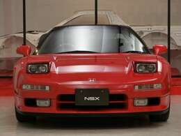 1990年9月13日ホンダ、オールアルミ・モノコックボディの新世代のミッドシップ・スポーツカー「NSX」を全国のベルノ店を通じ、1990年9月14日より発売されて今年で、約29年の歳月が過ぎます。