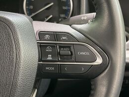 【レーダークルーズコントロール】高速道路での長距離走行が楽に！！自動で速度を保つクルーズコントロールが、衝突軽減システムと連携し、前方の車両を感知して車間を保つように速度調節してくれます！！