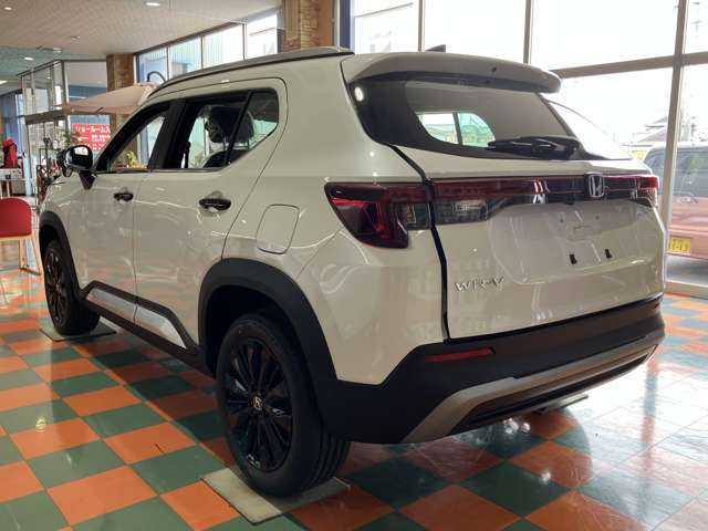 ホンダカーズ鈴鹿　千里店　お車の販売から納車後のアフターサービスまで、スタッフ一同で充実したカーライフをお助けします！